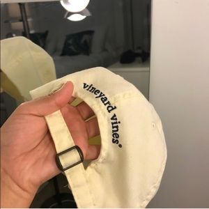 Yellow vineyard vines cap